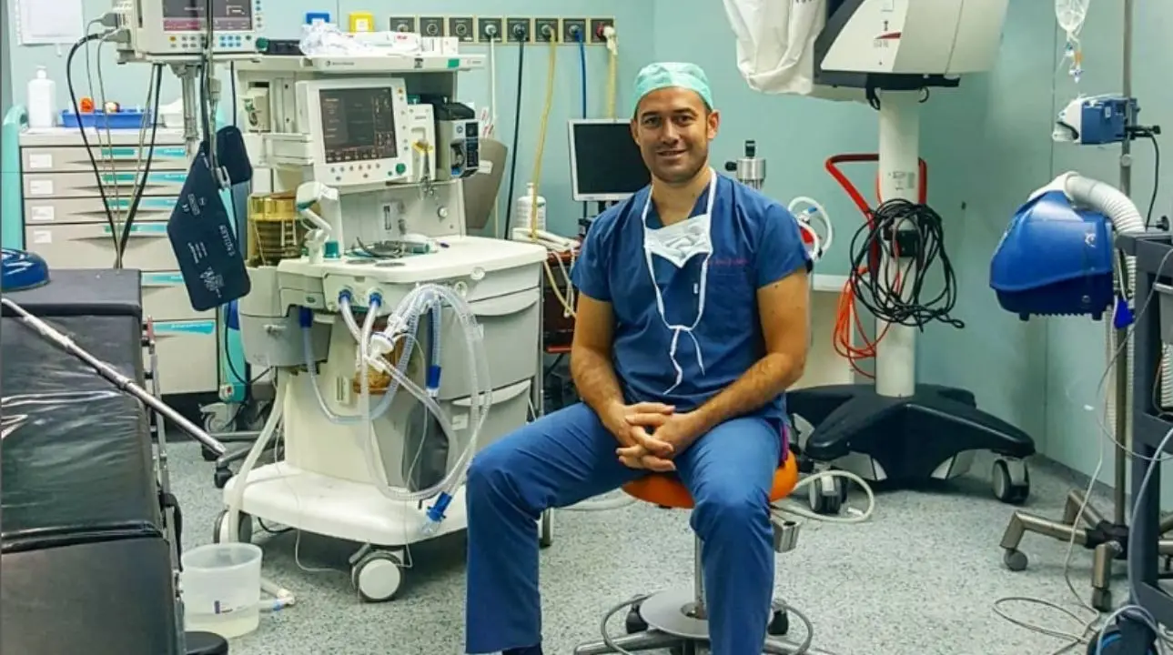 How the Zygomaticus Minor Operation Is Performed